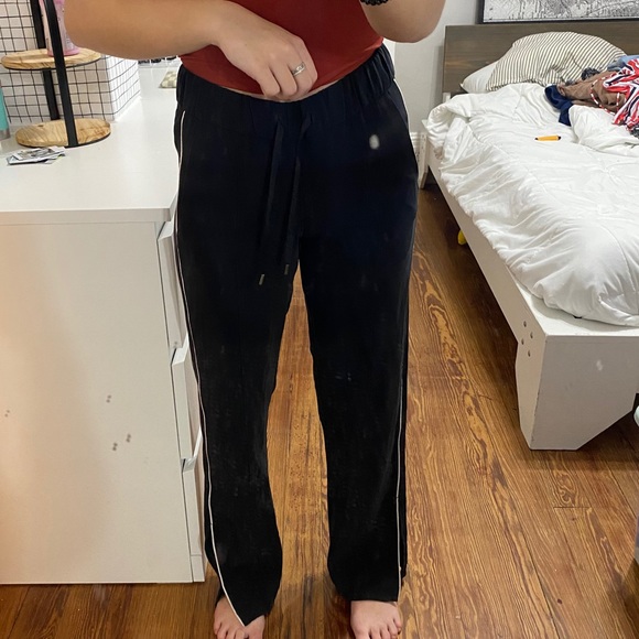 Lulu Lemon Track Pants - Picture 7 of 8